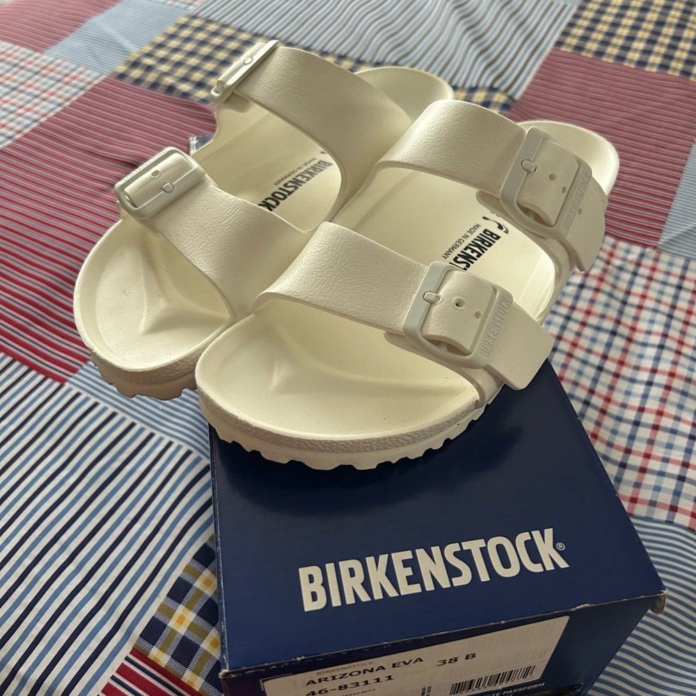Birkenstock white summer sandals size 8 brand new never used
